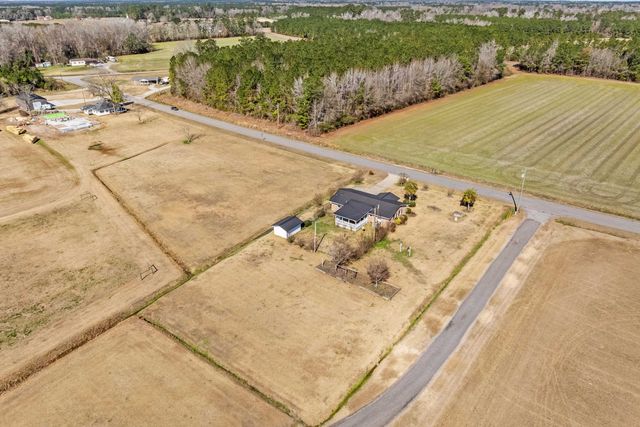 7473 Lundy Short Cut Rd., Galivants Ferry, SC 29544
