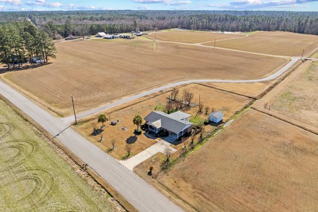 7473 Lundy Short Cut Rd., Galivants Ferry, SC 29544