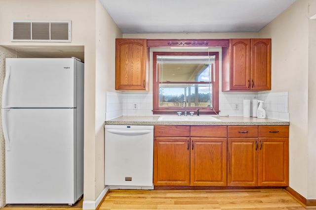 7473 Lundy Short Cut Rd., Galivants Ferry, SC 29544