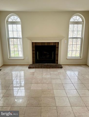 3222 TITANIC DR, Stafford, VA 22554