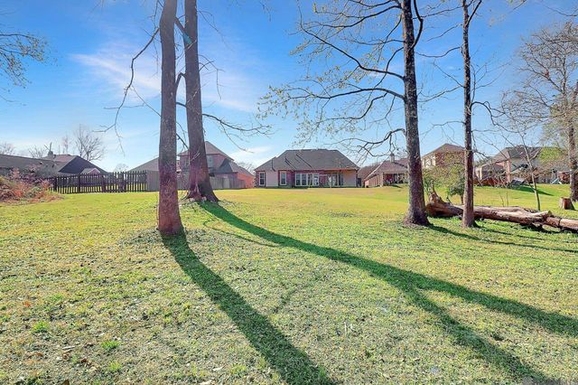 3527 Millbrook Dr, Baton Rouge, LA 70816