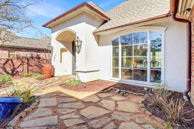 3527 Millbrook Dr, Baton Rouge, LA 70816