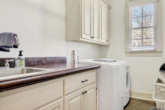 3527 Millbrook Dr, Baton Rouge, LA 70816