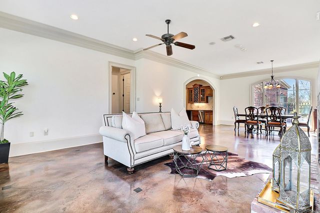 3527 Millbrook Dr, Baton Rouge, LA 70816