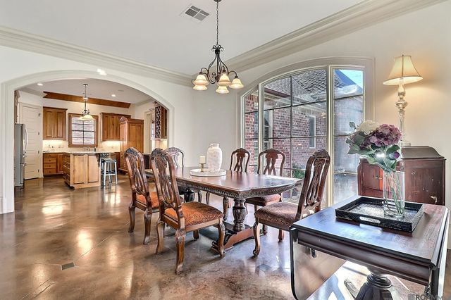 3527 Millbrook Dr, Baton Rouge, LA 70816