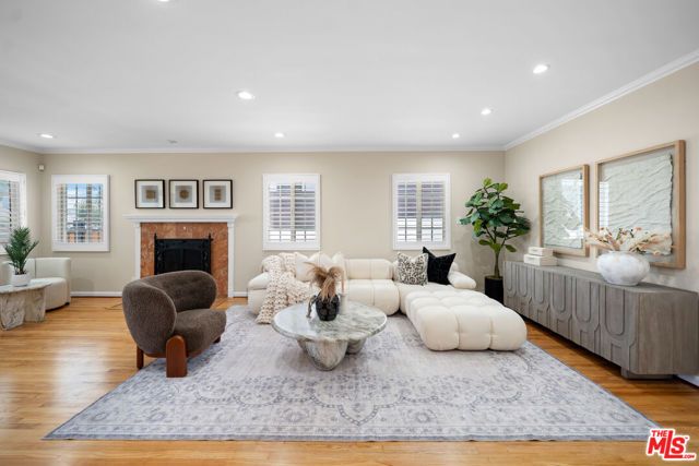 3317 Burritt Way, La Crescenta, CA 91214