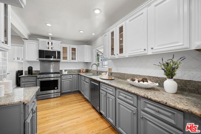 3317 Burritt Way, La Crescenta, CA 91214