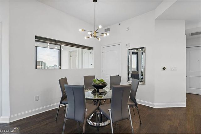 2828 PEACHTREE Road 1704, Atlanta, GA 30305