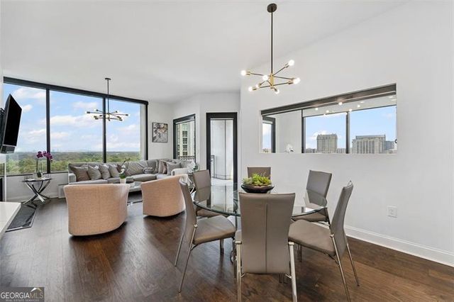 2828 PEACHTREE Road 1704, Atlanta, GA 30305