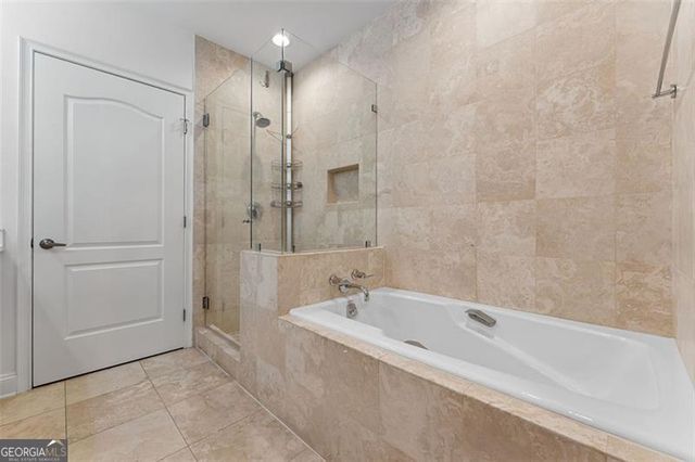 2828 PEACHTREE Road 1704, Atlanta, GA 30305