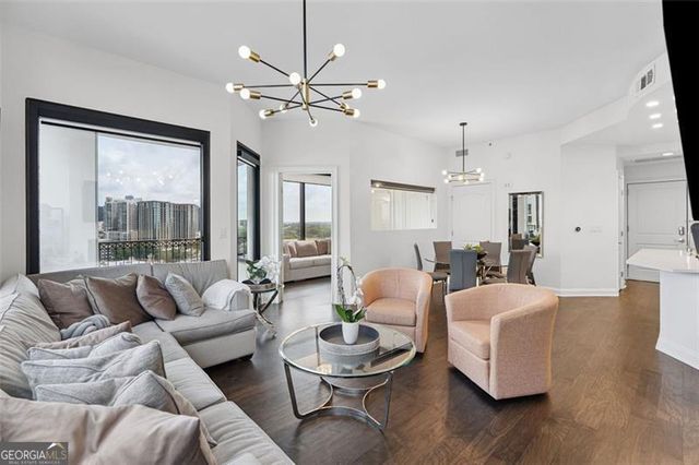 2828 PEACHTREE Road 1704, Atlanta, GA 30305