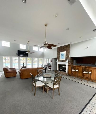 3792 Hitchcock Way Apt 233, Myrtle Beach, SC 29577