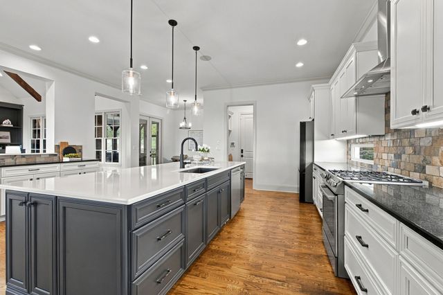 1647 Valle Verde Dr, Brentwood, TN 37027