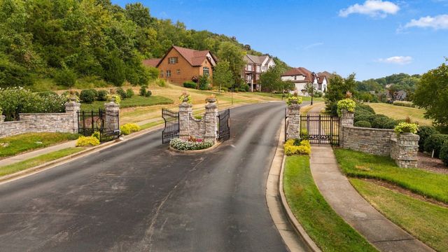 1647 Valle Verde Dr, Brentwood, TN 37027
