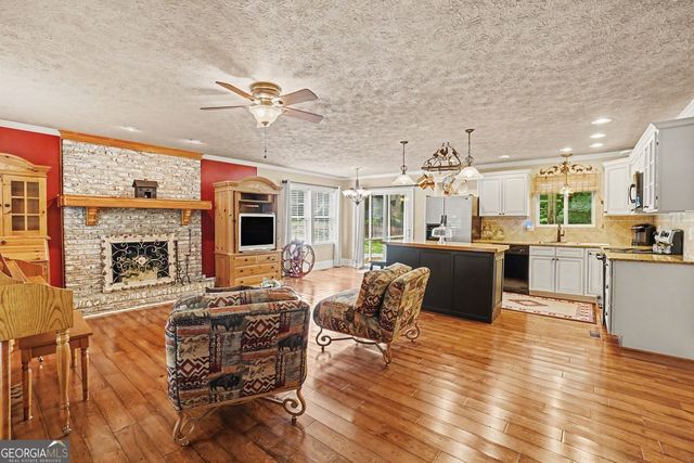 173 S Forty Pass W, Hiram, GA 30141