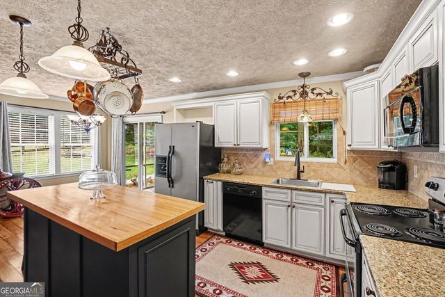173 S Forty Pass W, Hiram, GA 30141