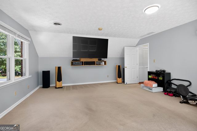125 Vista Lane, Tyrone, GA 30290