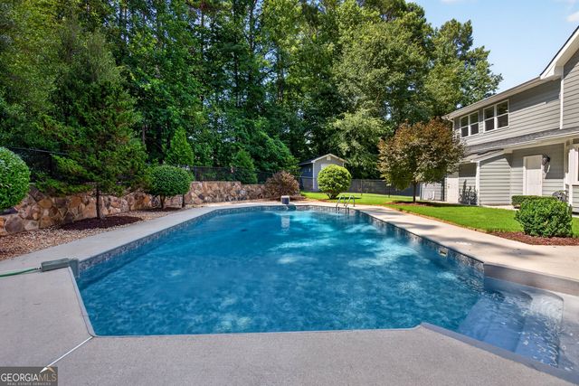 125 Vista Lane, Tyrone, GA 30290