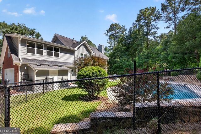125 Vista Lane, Tyrone, GA 30290