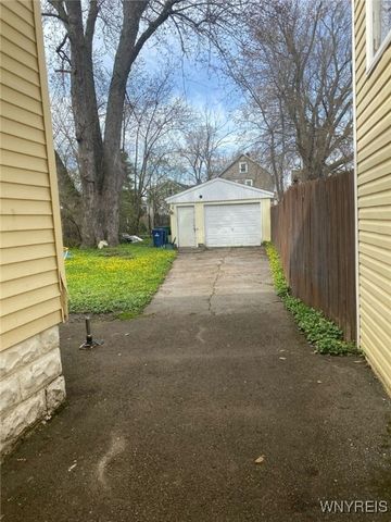 166 Amber Street, Buffalo, NY 14220