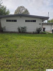 5025 Colfax Avenue, Lincoln, NE 68504