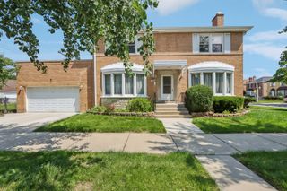 3340 W Glenlake Avenue, Chicago, IL 60659