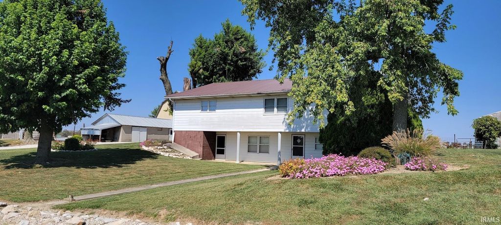 3154 N 900 E, Loogootee, IN 47558