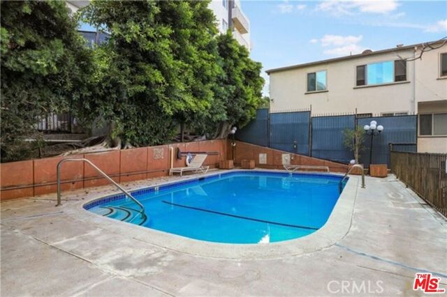 540 Kelton Avenue 306, Los Angeles, CA 90024
