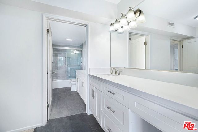 540 Kelton Avenue 306, Los Angeles, CA 90024