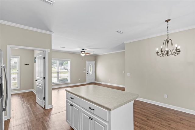 173 Beauville Dr, Kinsey, AL 36303