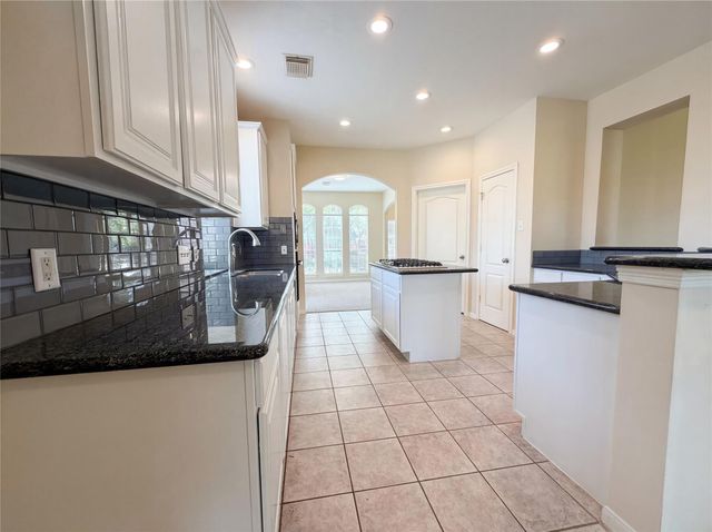 202 Wild Oak Run, Houston, TX 77094