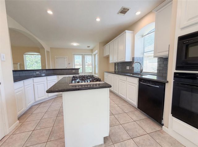 202 Wild Oak Run, Houston, TX 77094