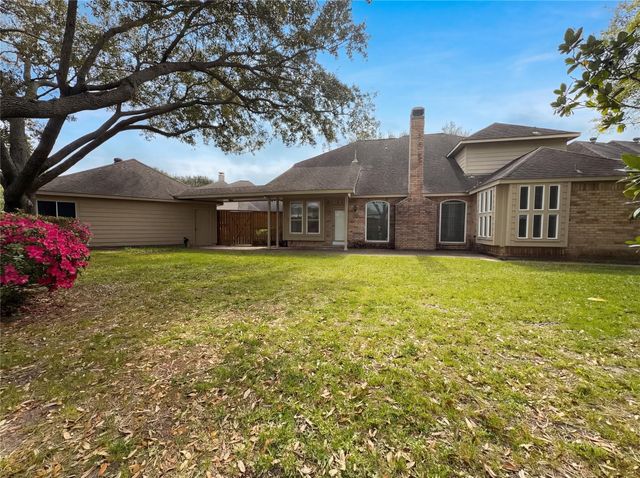 202 Wild Oak Run, Houston, TX 77094