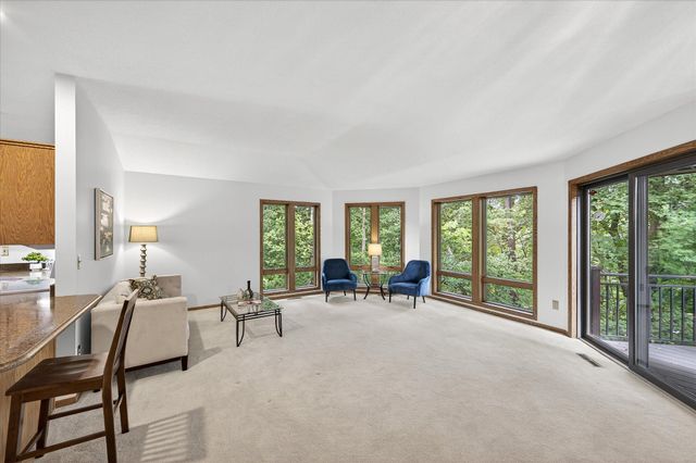 1778 Green Crest Drive, Victoria, MN 55386