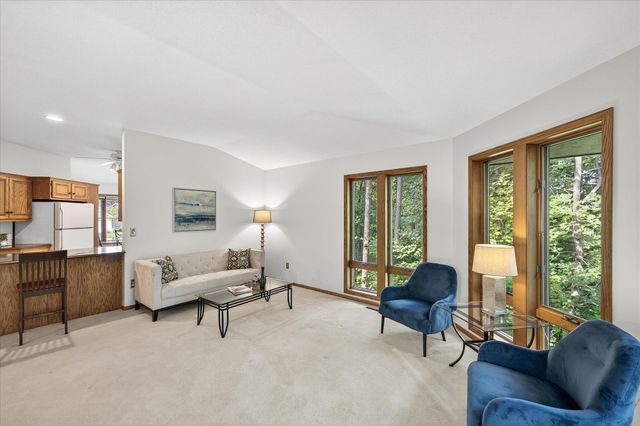 1778 Green Crest Drive, Victoria, MN 55386