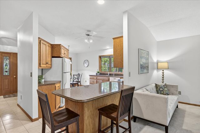 1778 Green Crest Drive, Victoria, MN 55386