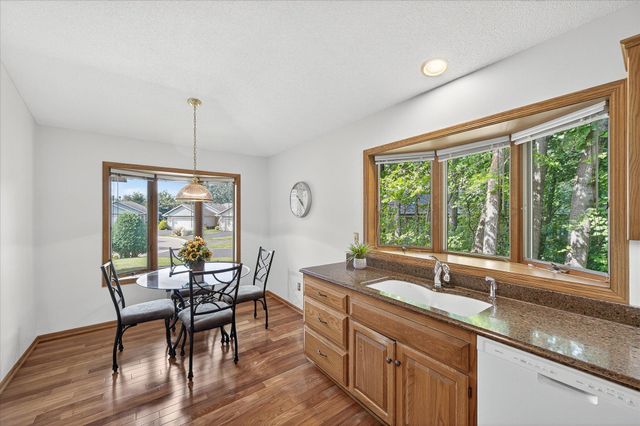 1778 Green Crest Drive, Victoria, MN 55386