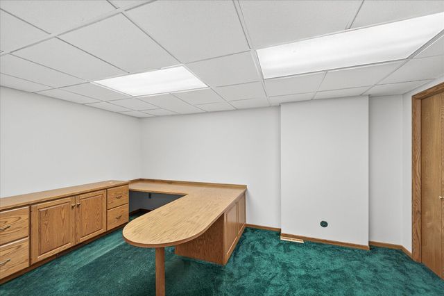 1778 Green Crest Drive, Victoria, MN 55386