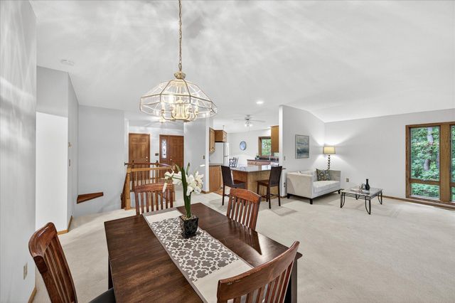 1778 Green Crest Drive, Victoria, MN 55386