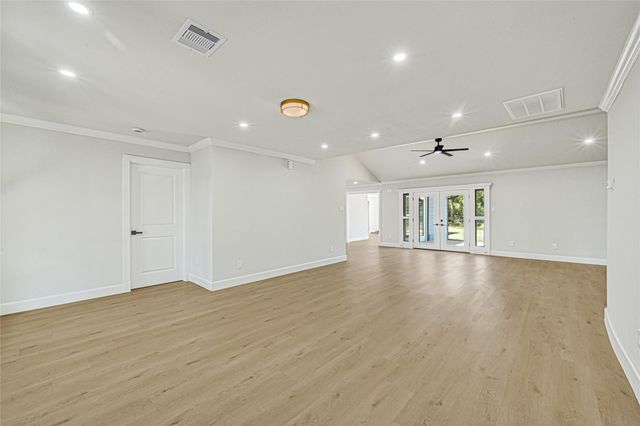 1602 Baker Drive, Tomball, TX 77375
