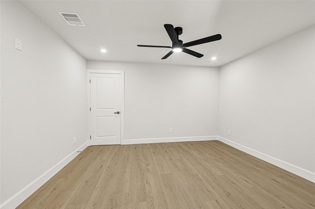 1602 Baker Drive, Tomball, TX 77375