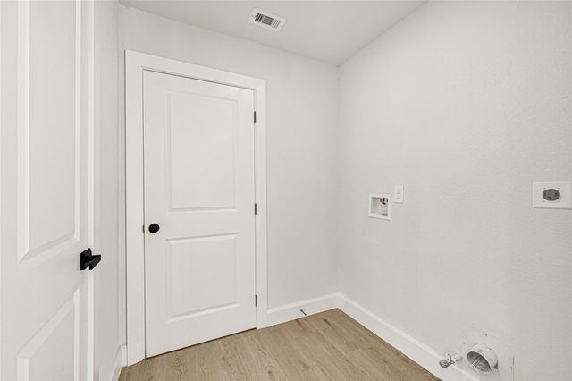 1602 Baker Drive, Tomball, TX 77375