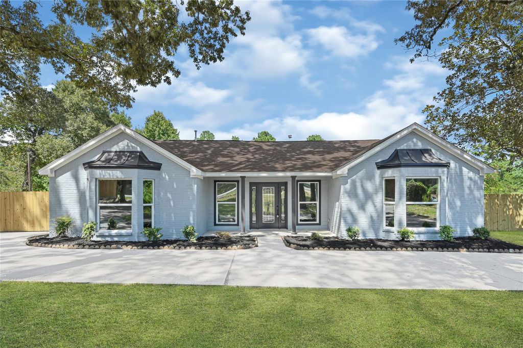 1602 Baker Drive, Tomball, TX 77375