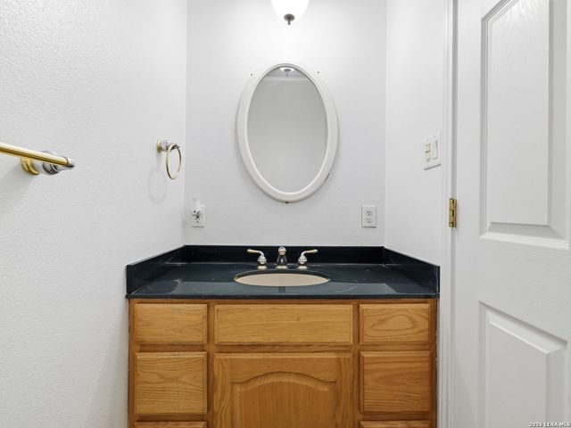 8435 Timber Belt, San Antonio, TX 78250