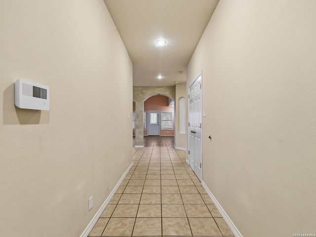 8435 Timber Belt, San Antonio, TX 78250