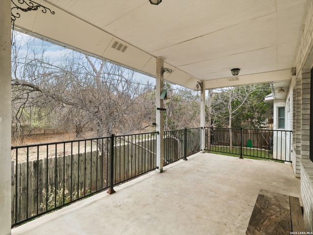8435 Timber Belt, San Antonio, TX 78250