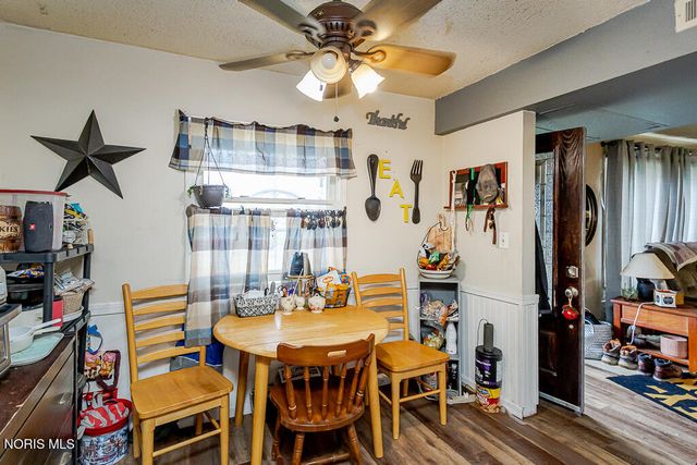 3692 Lakepointe Drive, Northwood, OH 43619