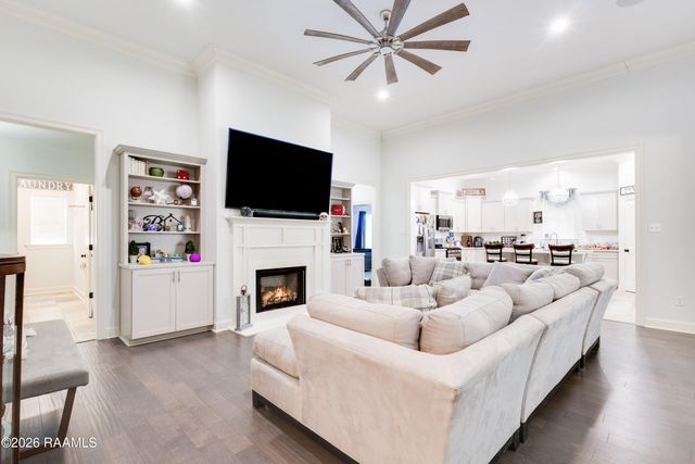 1000 Deer Meadow Boulevard, Broussard, LA 70518