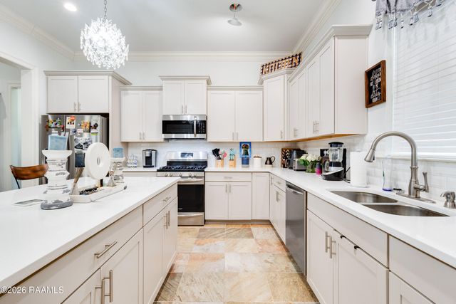 1000 Deer Meadow Boulevard, Broussard, LA 70518