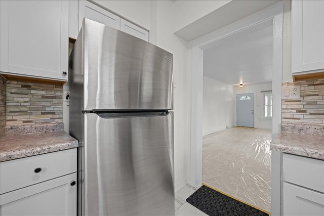 1006 S 4th Street, Aurora, IL 60505